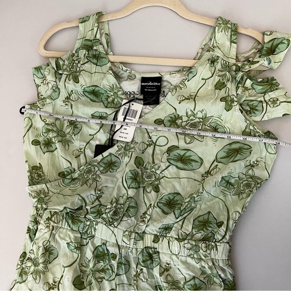 NWT Her Universe Disney Light Green Floral Cold Shoulder Romper Size Small - Picture 9 of 11